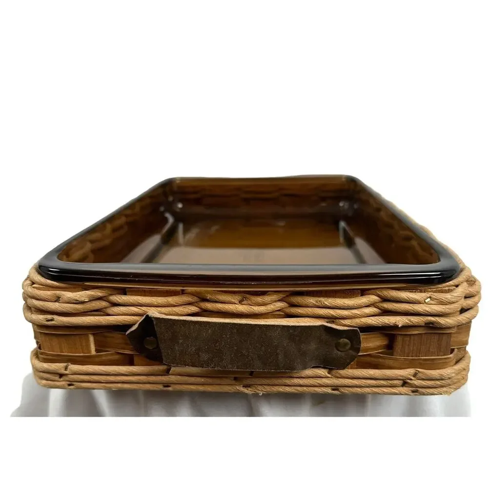 Pyrex vintage amber